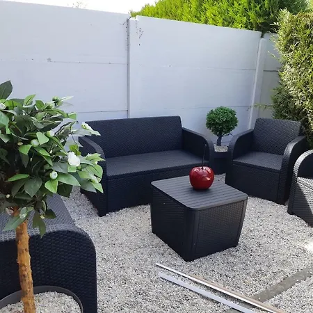 בית נופש Cosy Maison 3 Jardin, Parking Prive Et Jacuzzi